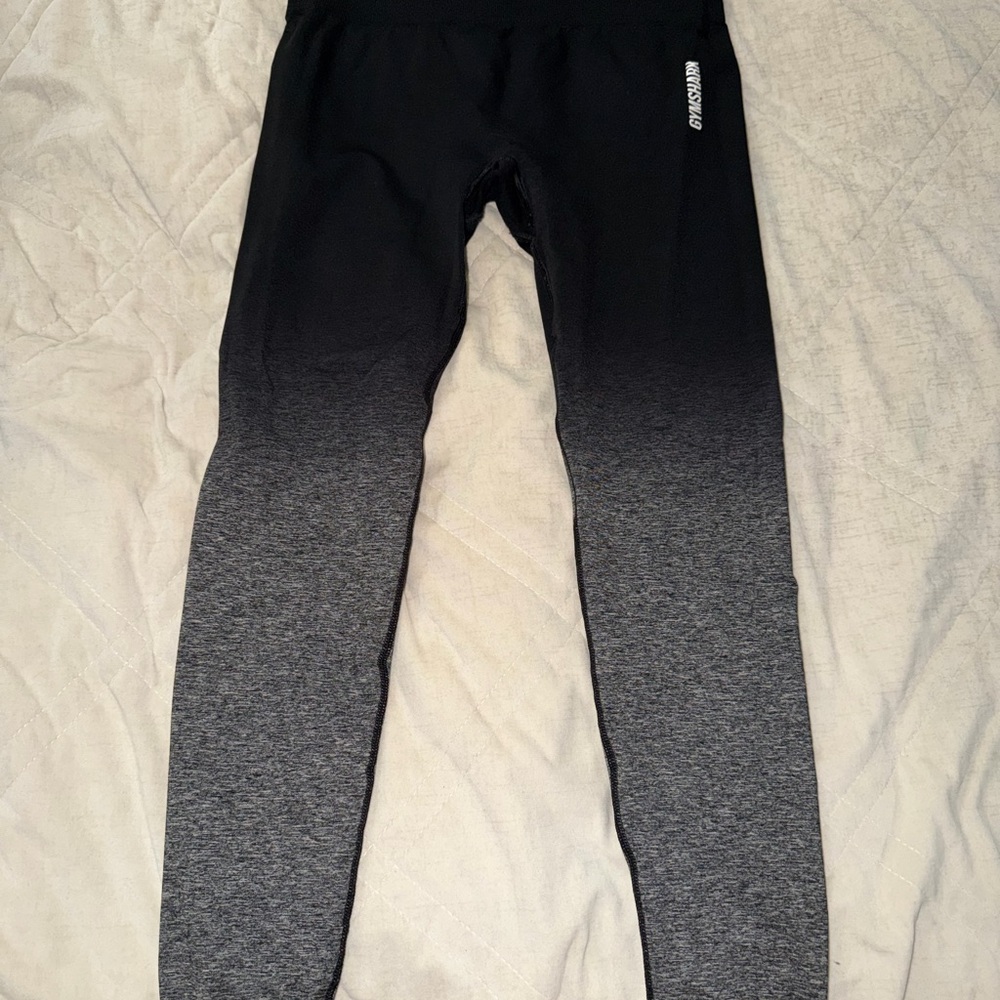 GYMSHARK OMBRÉ Black and Gray Leggings